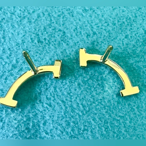 Authentic Tiffany & Co 18k Yellow Gold Smile T Earrings W Original Box - Picture 5 of 8
